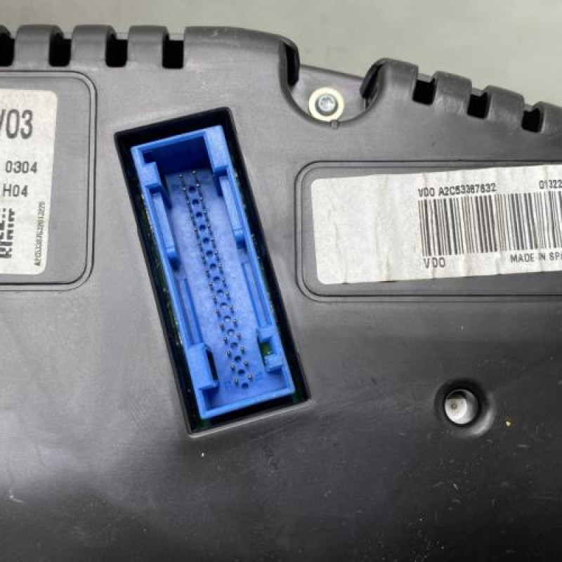 Compteur VOLKSWAGEN POLO 5 Photo n°4