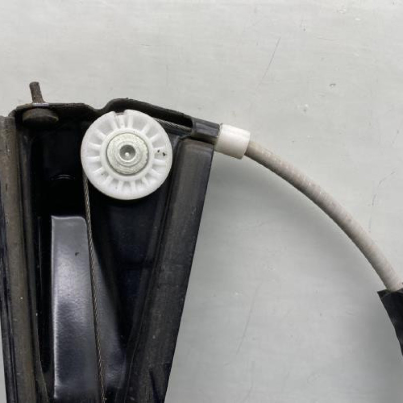 Leve vitre electrique avant droit VOLKSWAGEN POLO 5 Photo n°2