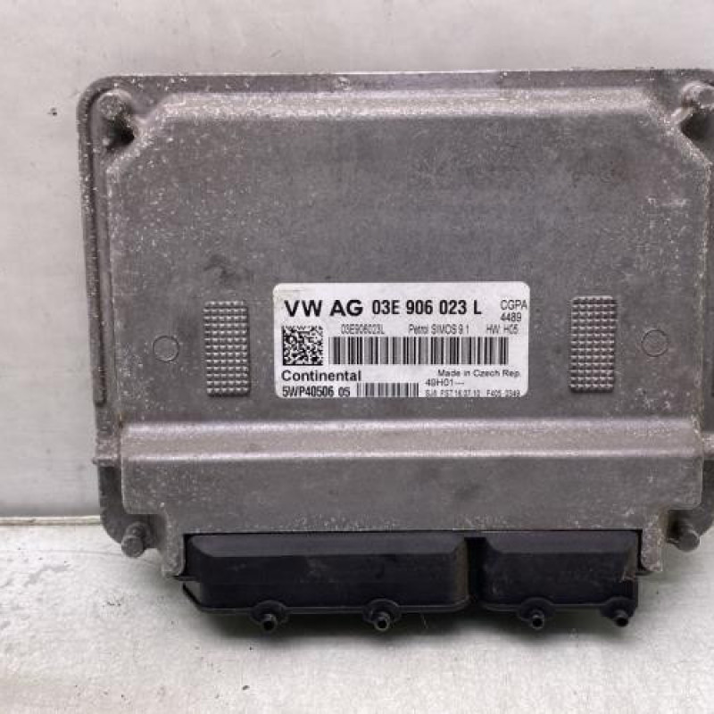 Calculateur moteur VOLKSWAGEN POLO 5 Photo n°1