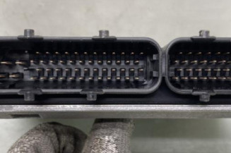 Calculateur moteur VOLKSWAGEN POLO 5