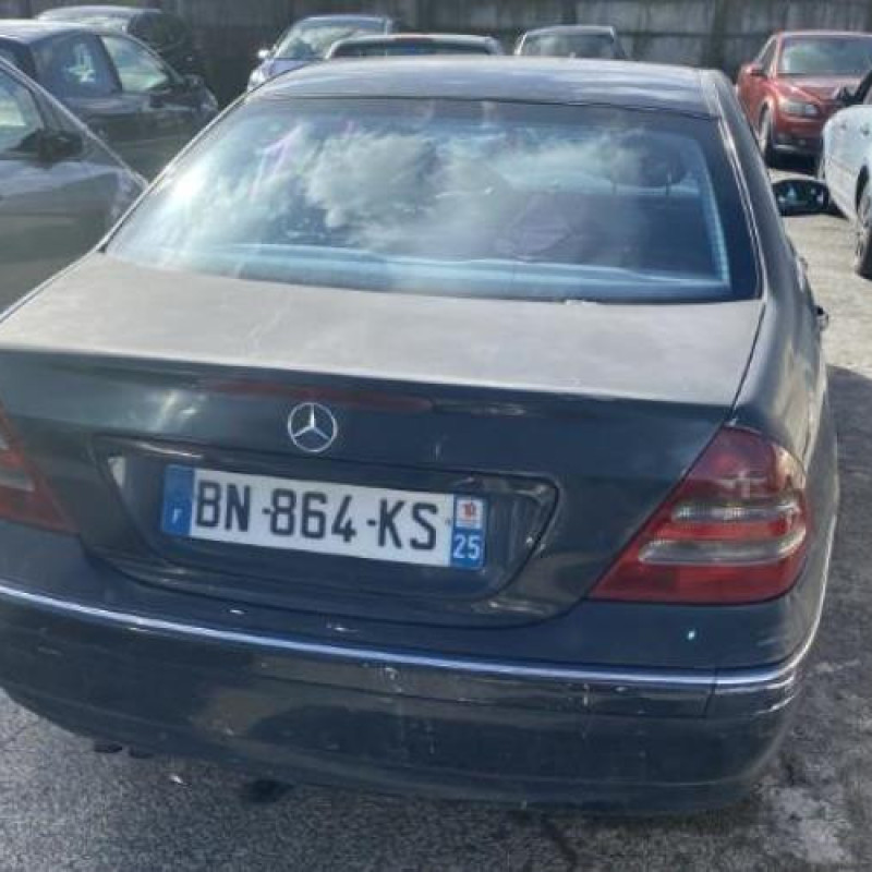 Feu arriere principal gauche (feux) MERCEDES CLASSE C 203 Photo n°8