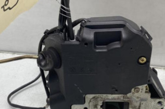 Serrure avant gauche MERCEDES CLASSE E 211