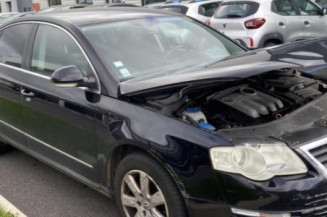 Feu arriere secondaire gauche (feux) VOLKSWAGEN PASSAT 5