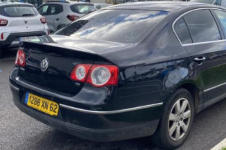 Feu arriere secondaire gauche (feux) VOLKSWAGEN PASSAT 5