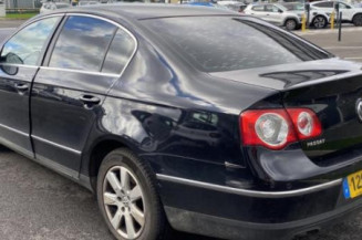 Feu arriere secondaire gauche (feux) VOLKSWAGEN PASSAT 5