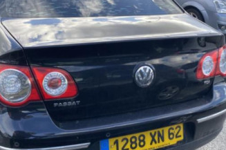 Feu arriere secondaire gauche (feux) VOLKSWAGEN PASSAT 5