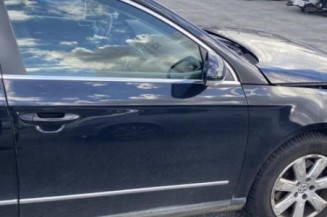 Feu arriere secondaire gauche (feux) VOLKSWAGEN PASSAT 5