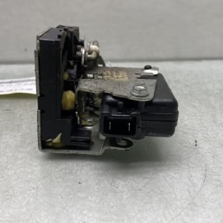 Serrure arriere droit DACIA SANDERO 1