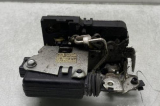 Serrure arriere droit DACIA SANDERO 1