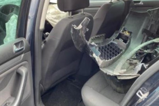 Feu arriere secondaire gauche (feux) VOLKSWAGEN GOLF 5