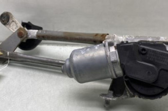 Moteur essuie glace avant TOYOTA YARIS 2