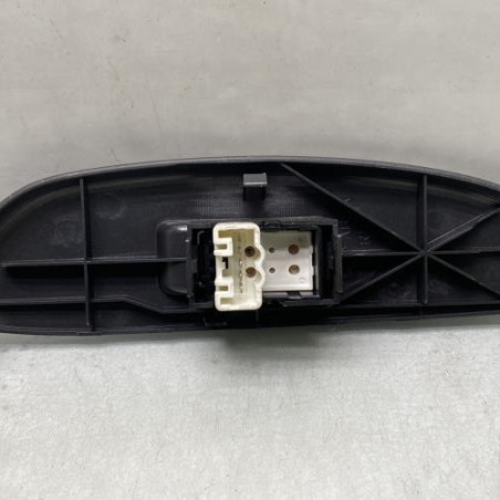 Interrupteur de leve vitre avant droit TOYOTA YARIS 1