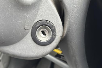 Moteur essuie glace avant TOYOTA YARIS 1