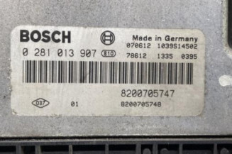 Calculateur moteur RENAULT MEGANE 2
