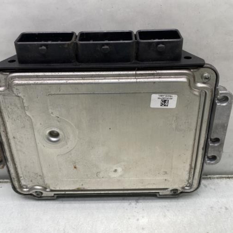 Calculateur moteur RENAULT MEGANE 2 Photo n°4