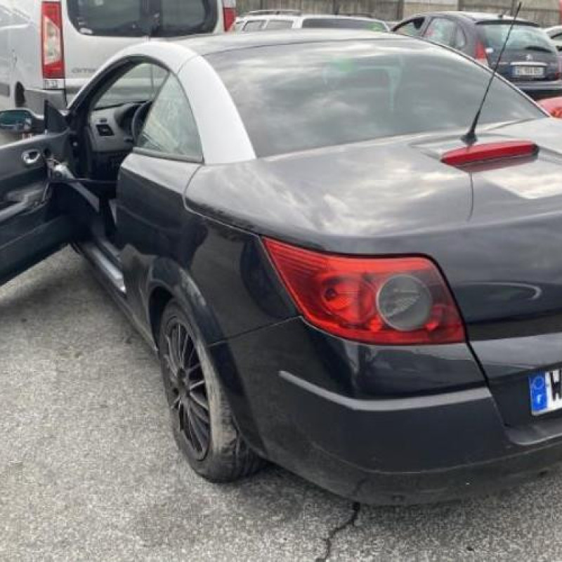 Calculateur moteur RENAULT MEGANE 2 Photo n°8