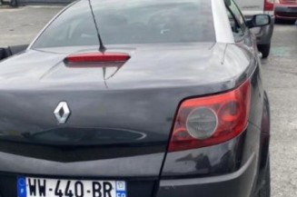 Calculateur moteur RENAULT MEGANE 2