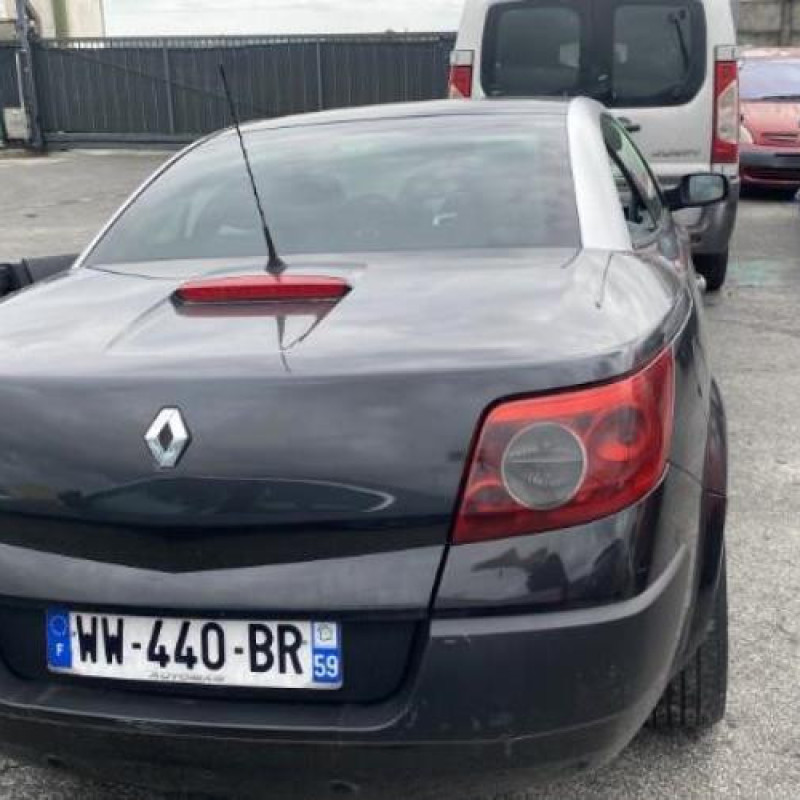 Calculateur moteur RENAULT MEGANE 2 Photo n°9