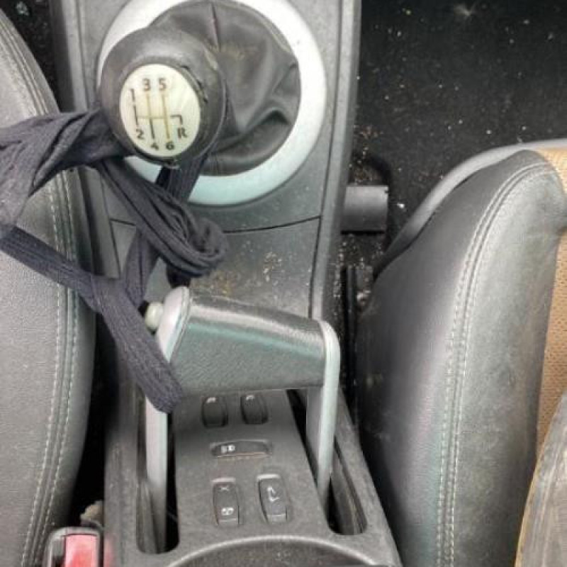 Calculateur moteur RENAULT MEGANE 2 Photo n°19