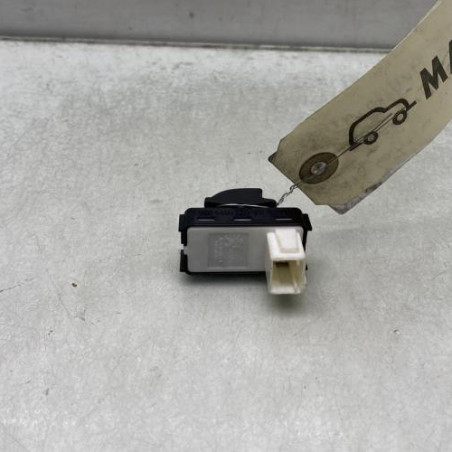 Interrupteur de leve vitre arriere gauche PEUGEOT 3008 2