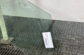Vitre avant droit VOLKSWAGEN POLO 5