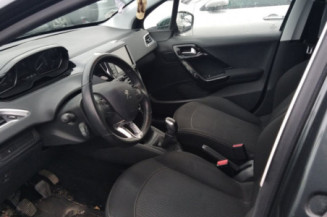 PEUGEOT 208 1 PHASE 2 1.2 VTI - 12V