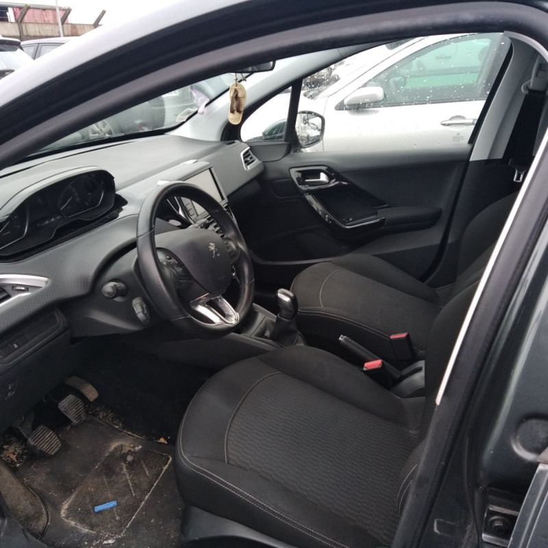 PEUGEOT 208 1 PHASE 2 1.2 VTI - 12V Photo n°5