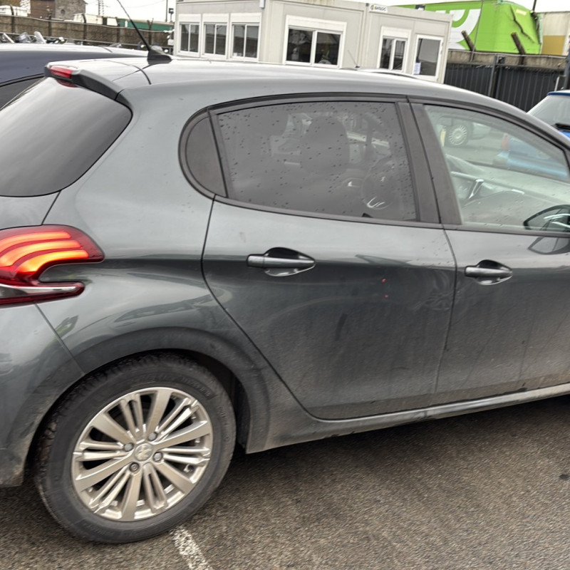PEUGEOT 208 1 PHASE 2 1.2 VTI - 12V Photo n°16