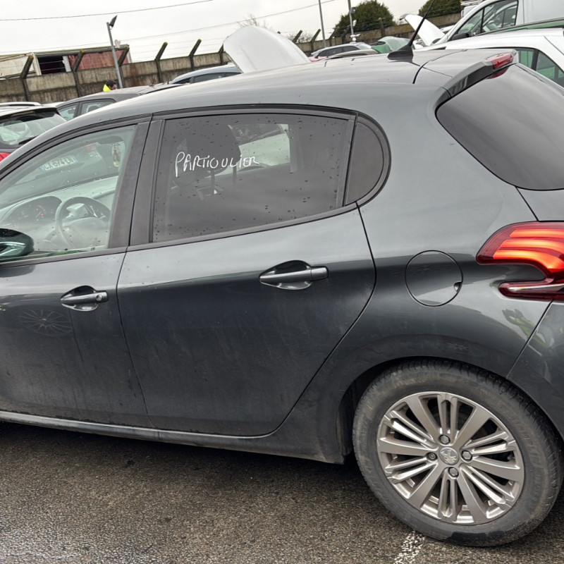 PEUGEOT 208 1 PHASE 2 1.2 VTI - 12V Photo n°17
