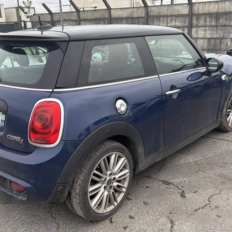 MINI MINI 3 F56 PHASE 1 2.0i - 16V TURBO COOPER S Photo n°4