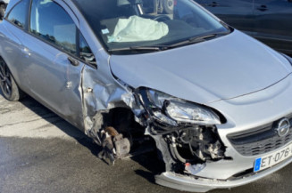 OPEL CORSA E 1.4i - 16V