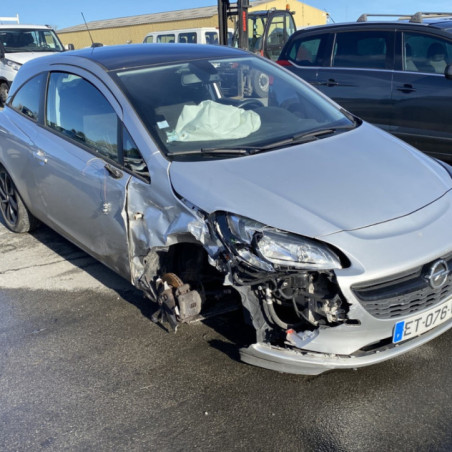 OPEL CORSA E 1.4i - 16V