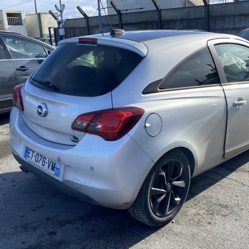 OPEL CORSA E 1.4i - 16V Photo n°3
