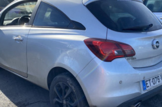OPEL CORSA E 1.4i - 16V