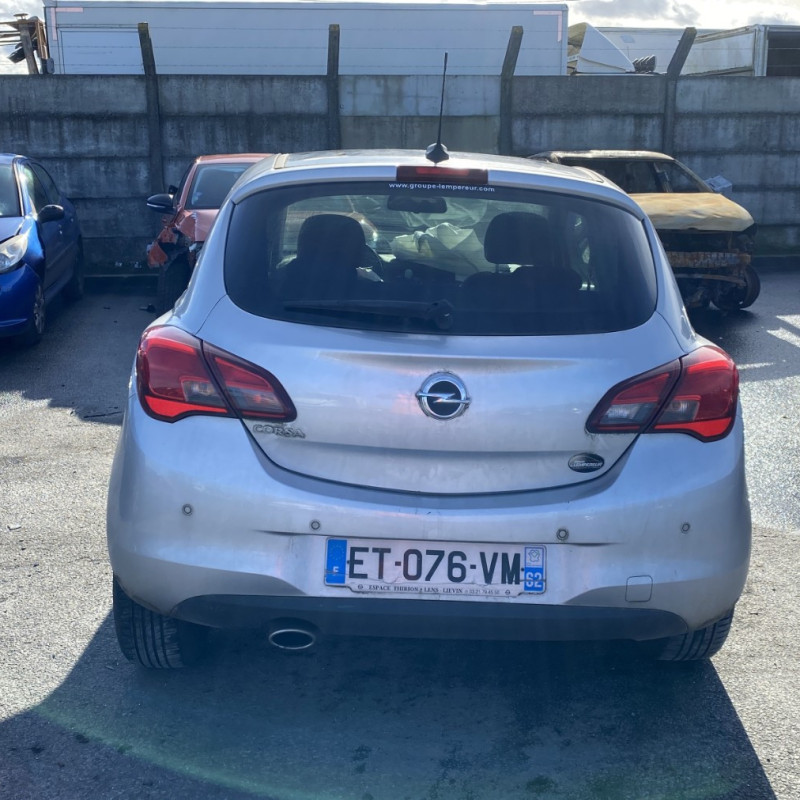 OPEL CORSA E 1.4i - 16V Photo n°5