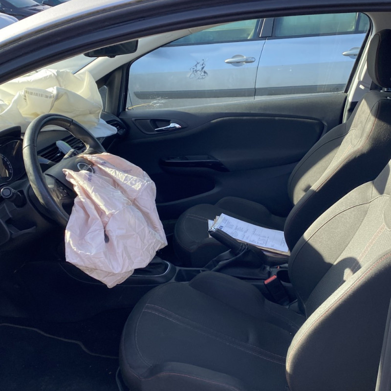 OPEL CORSA E 1.4i - 16V Photo n°7