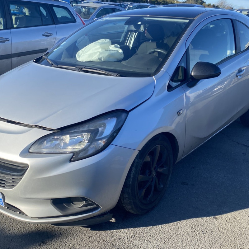 OPEL CORSA E 1.4i - 16V Photo n°12