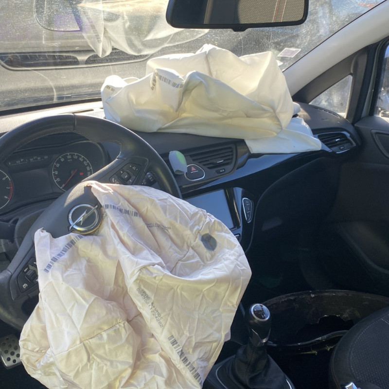 OPEL CORSA E 1.4i - 16V Photo n°26