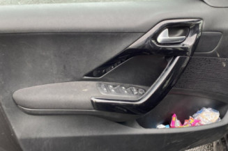PEUGEOT 208 1 PHASE 2 1.2 PURETECH - 12V TURBO