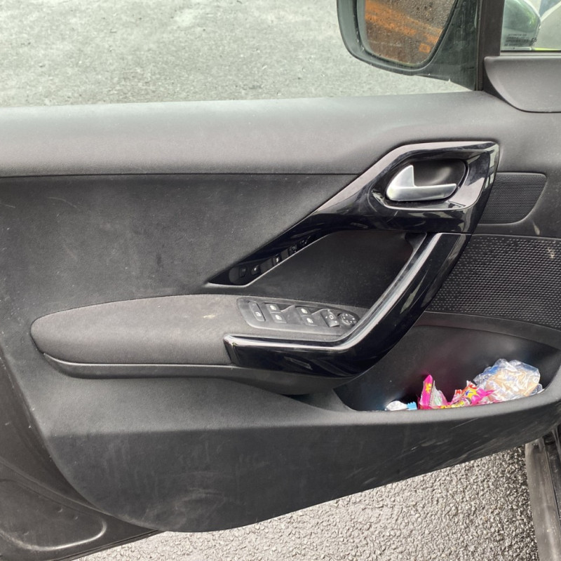 PEUGEOT 208 1 PHASE 2 1.2 PURETECH - 12V TURBO Photo n°10