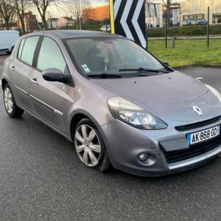 RENAULT CLIO 3 PHASE 2 1.5 DCI - 8V TURBO Photo n°1