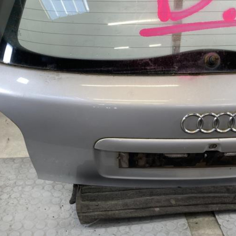 Malle/Hayon arriere AUDI A3 1 Photo n°7