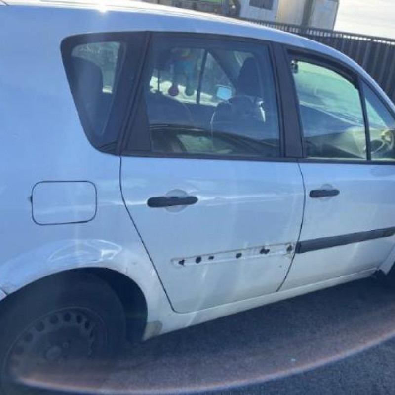 Pare choc avant RENAULT SCENIC 2 Photo n°14