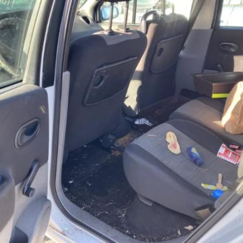 Pare choc avant RENAULT SCENIC 2 Photo n°17
