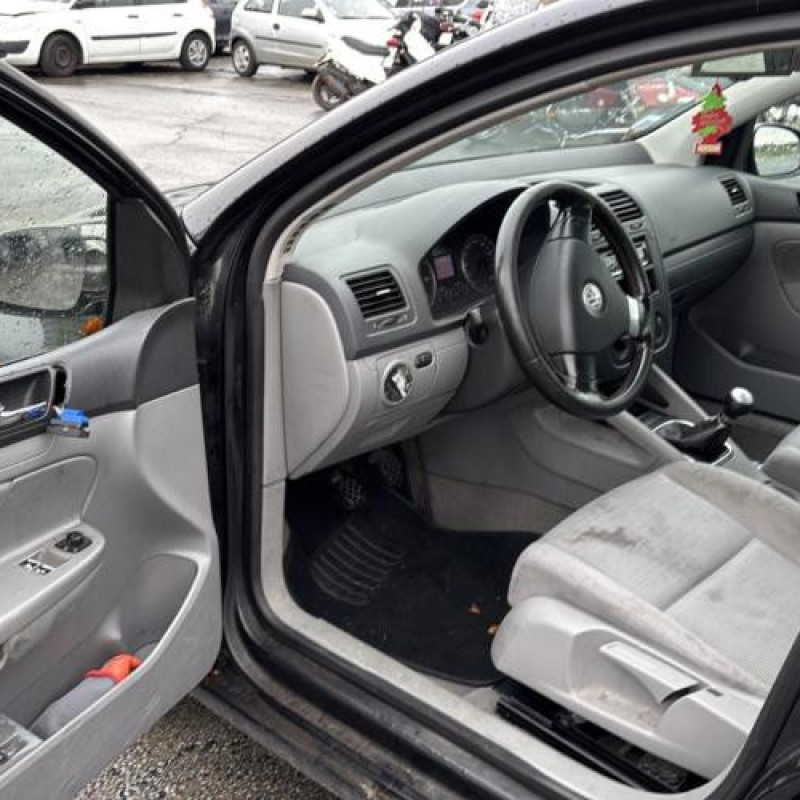 Renfort pare choc avant (traverse) VOLKSWAGEN GOLF 5 Photo n°16