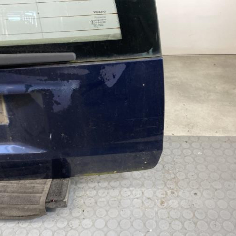 Malle/Hayon arriere VOLVO V 70 1 Photo n°4