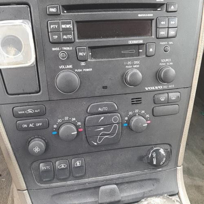 Malle/Hayon arriere VOLVO V 70 1 Photo n°18