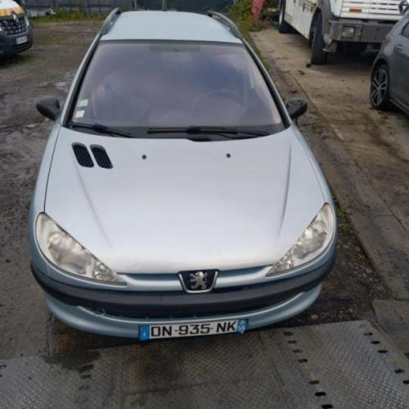 Vitre arriere droit PEUGEOT 206 Photo n°7