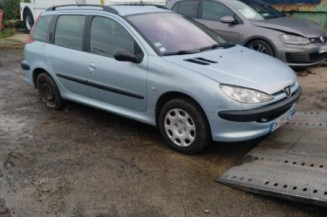 Vitre arriere droit PEUGEOT 206