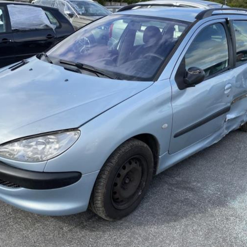Vitre arriere droit PEUGEOT 206 Photo n°17
